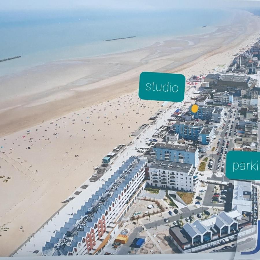 Studio Vue Mer Au Coeur De Malo Les Bains Pieds Dans L Eau Dunkirk Exterior photo